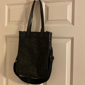 Lululemon tote